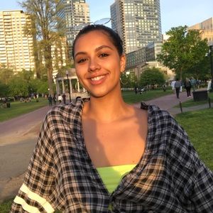 Meet your Posher, Sahra